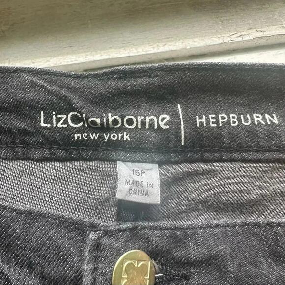 Liz Claiborne Mid-Rise Flare Jean Plus size 16P Petite Black TradMom Casual - Picture 3 of 9